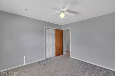 1081 W Pueblo Drive, Jacksonville, NC 28546 - Photo 13