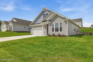 607 Pine Dune Ln, Aberdeen, NC 28315 - Photo 3