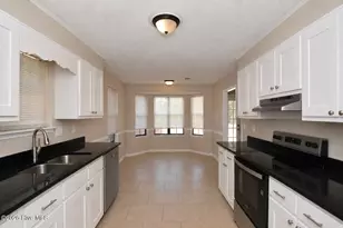 3720 Kingsgate Dr, Hephzibah, GA 30815 - Photo 5