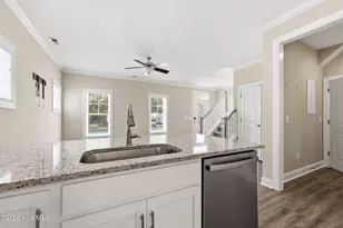236 Leonda Dr, Beaufort, NC 28516 - Photo 11