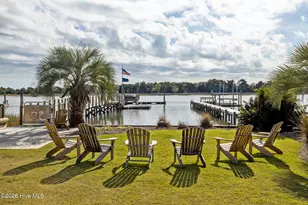 236 Leonda Dr, Beaufort, NC 28516 - Photo 5