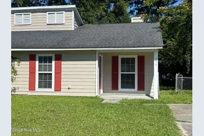 136 Village Court, Jacksonville, NC 28546 - Photo 1