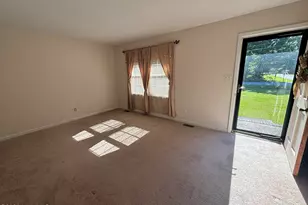 415 S Mcneil St, Burgaw, NC 28425 - Photo 3