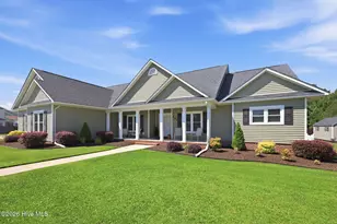 201 Brant Ct, Swansboro, NC 28584 - Photo 3
