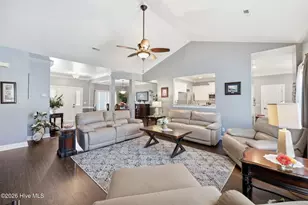 201 Brant Ct, Swansboro, NC 28584 - Photo 9