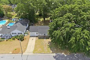 810 W Country Club Dr, Tarboro, NC 27886 - Photo 3