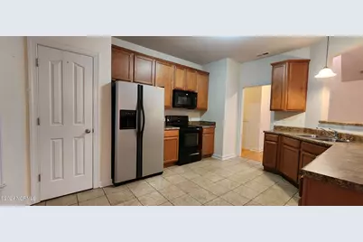 302 Savannah Drive, Jacksonville, NC 28546 - Photo 9