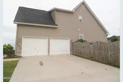 302 Savannah Drive, Jacksonville, NC 28546 - Photo 37