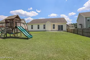 223 Holly Grove Ct E, Jacksonville, NC 28540 - Photo 9