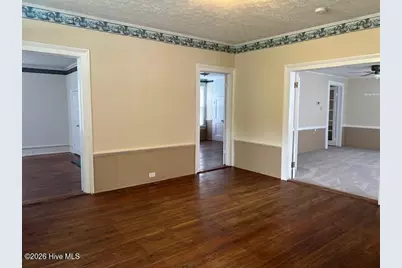 115 E Station Street, Mount Olive, NC 28365 - Photo 3