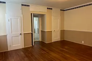 115 E Station St, Mount Olive, NC 28365 - Photo 5