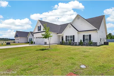 592 Appalachian Trail S, Jacksonville, NC 28546 - Photo 3