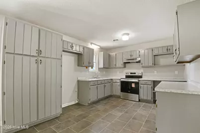 1017 Jennifer Drive, Jacksonville, NC 28546 - Photo 9