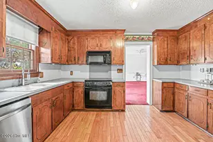 1020 Holly Creek Blvd, Williamston, NC 27892 - Photo 11