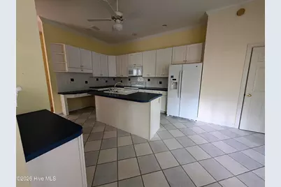 4908 Shaftesbury Place, Wilmington, NC 28409 - Photo 9