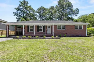 501 Robert E Lee Dr, Wilmington, NC 28412 - Photo 1