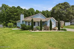 382 Riggs Rd, Hubert, NC 28539 - Photo 3