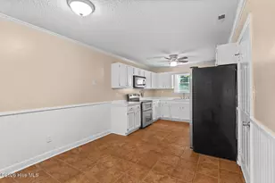 382 Riggs Rd, Hubert, NC 28539 - Photo 9