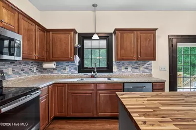 140 Old Beechtree Lane, Jacksonville, NC 28540 - Photo 9