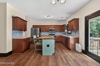 140 Old Beechtree Lane, Jacksonville, NC 28540 - Photo 7