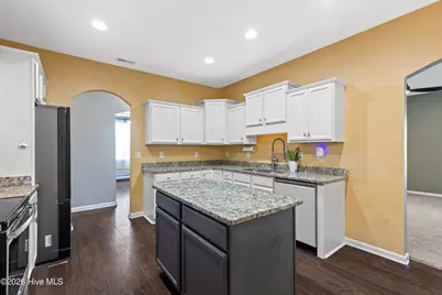 829 Solomon Drive, Jacksonville, NC 28546 - Photo 17
