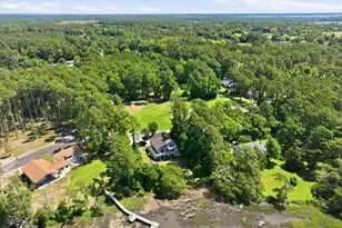 174 Windy Point Rd, Beaufort, NC 28516 - Photo 9