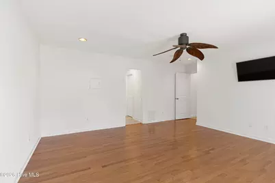 117 Hodges Street, Morehead City, NC 28557 - Photo 17