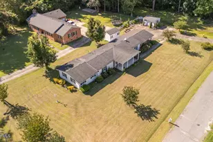 210 Hines Ave, Elizabeth City, NC 27909 - Photo 9