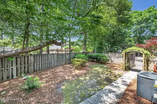 2118 Gloucester Pl, Wilmington, NC 28403 - Photo 61