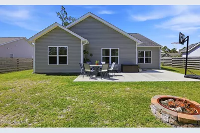 4432 Pinewood Village Drive SE, Southport, NC 28461 - Photo 11