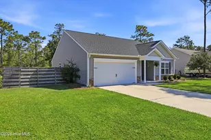 4432 Pinewood Vlg Dr SE, Southport, NC 28461 - Photo 3