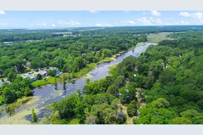 724 Sunset Lakes Boulevard SW, Sunset Beach, NC 28468 - Photo 9