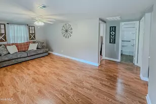 514 Butler Mill Rd, Bladenboro, NC 28320 - Photo 7