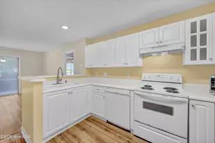 4102 Breezewood Dr, Wilmington, NC 28412 - Photo 7