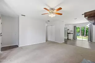 204 Rockledge Ct, Jacksonville, NC 28546 - Photo 5