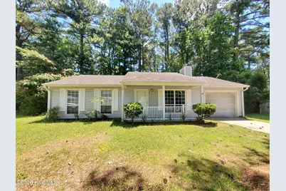 204 Rockledge Court, Jacksonville, NC 28546 - Photo 1