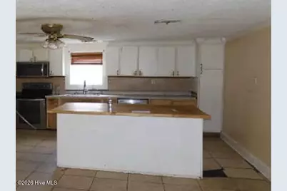 2802 Moore Avenue, New Bern, NC 28562 - Photo 7