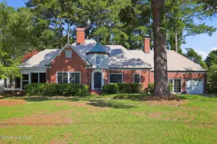 1108 Summit Ave, Washington, NC 27889 - Photo 1