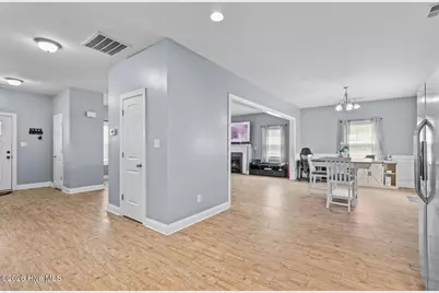 209 Robert Alan Drive, Jacksonville, NC 28546 - Photo 7