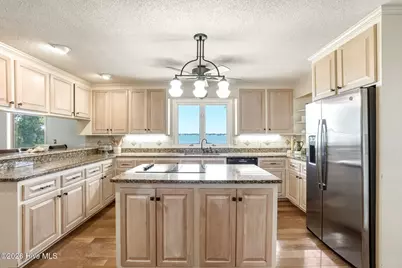 105 Magnolia Court, Pine Knoll Shores, NC 28512 - Photo 15