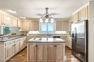 105 Magnolia Ct, Pine Knoll Shores, NC 28512 - Photo 15
