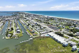 602 W Fort Macon Rd, Atlantic Beach, NC 28512 - Photo 27