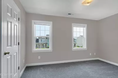 802 Springwood Drive, Jacksonville, NC 28546 - Photo 7