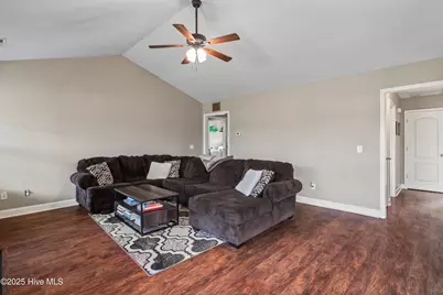 205 Long Neck Drive, Richlands, NC 28574 - Photo 5