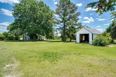 1352 Cornwallis Road, Rose Hill, NC 28458 - Photo 9