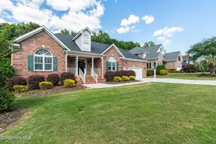 621 Blue Point Dr, Wilmington, NC 28411 - Photo 1