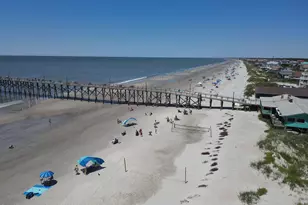 306 NE 46th St, Oak Island, NC 28465 - Photo 53