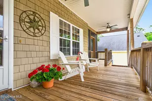 306 NE 46th St, Oak Island, NC 28465 - Photo 5