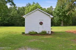 2704 Farm Life School Rd, Carthage, NC 28327 - Photo 9