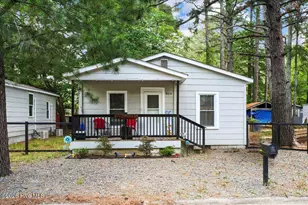 919 West St, Smithfield, NC 27577 - Photo 1